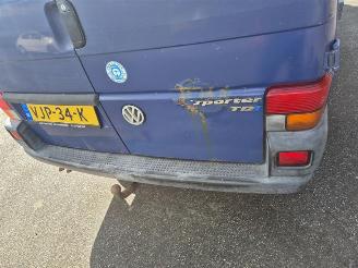 Volkswagen Transporter 2.5 TDI picture 6