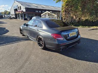 Mercedes E-klasse 4.0 V8 Turbo picture 2