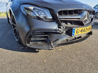 Mercedes E-klasse 4.0 V8 Turbo picture 5