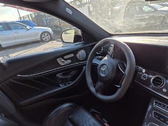 Mercedes E-klasse 4.0 V8 Turbo picture 12