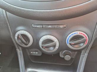 Hyundai I-10 1.1i 12V picture 8