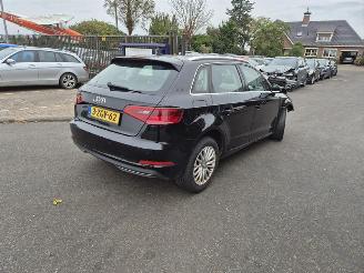 krockskadad bil auto Audi A3 1.4 16V 2014/12