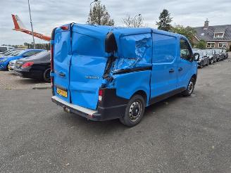 damaged commercial vehicles Renault Trafic 2.0 dCi 16V 2019/12