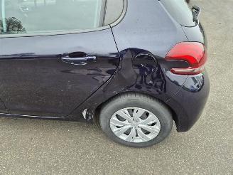 Peugeot 208 1.2 12V picture 7