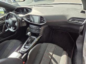 Peugeot 308 1.2 12V picture 5