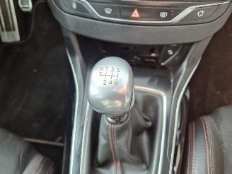 Peugeot 308 1.2 12V picture 7