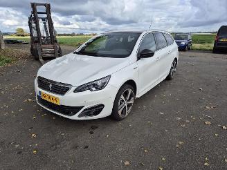 Peugeot 308 1.2 12V picture 3