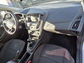 Ford Focus 1.0 12V picture 5