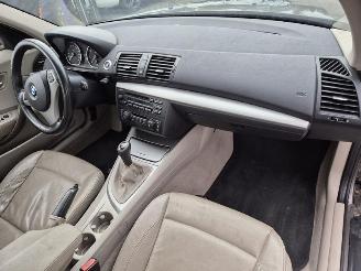 BMW 1-serie 120I 16V picture 5