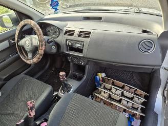 Suzuki Swift 1.3 picture 5