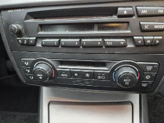 BMW 1-serie 116i picture 10