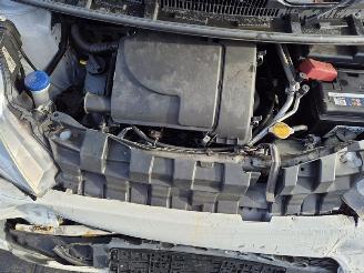 Peugeot 107 1.0 12v picture 9