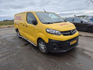 Opel Vivaro 2.0 D picture 4
