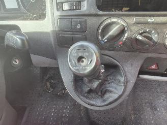 Volkswagen Transporter 2.0 TDi picture 13