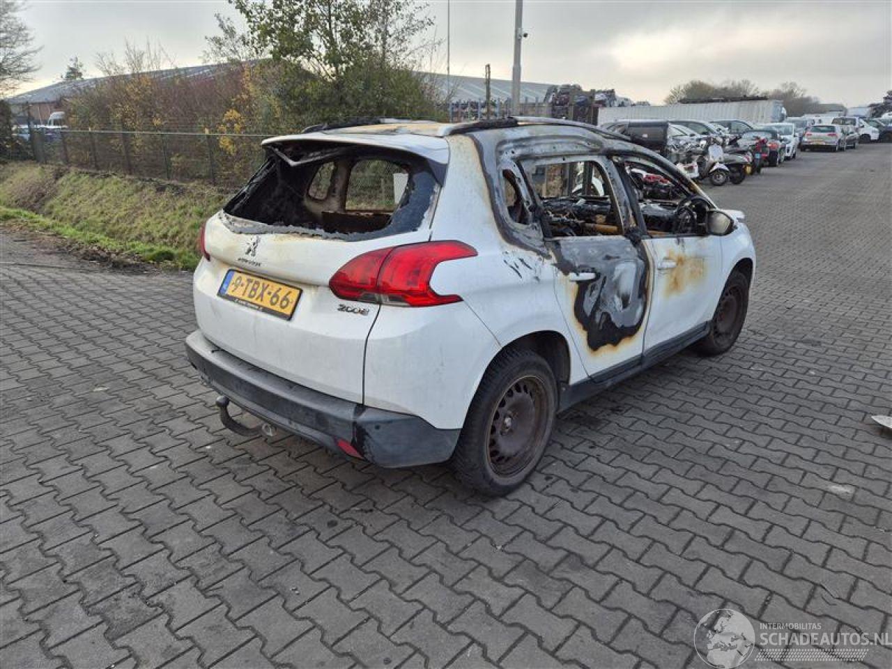 Peugeot 2008 1.2 12v