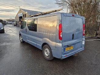Opel Vivaro 2.5 CDTi DC picture 2