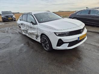 Opel Astra SportsTourer Electric picture 4
