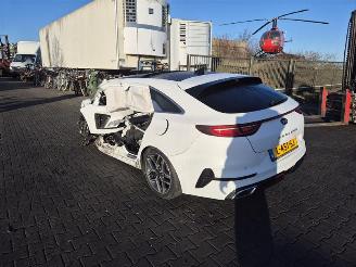 Kia Proceed 1.5T picture 2