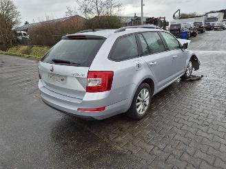 Dezmembrări autoturisme Skoda Octavia Combi 1.4 TSi 2013/9