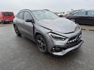 Mercedes GLA 180 turbo picture 4