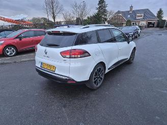 Schadeauto Renault Clio GrandTour 1.5 dCi 2015/8