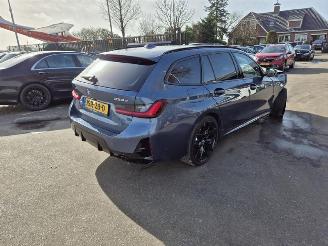 krockskadad bil auto BMW 3-serie 330e Touring 2025/3