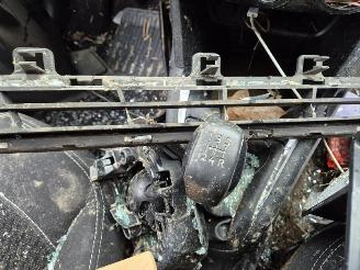 Peugeot 208 1.2 12v picture 8