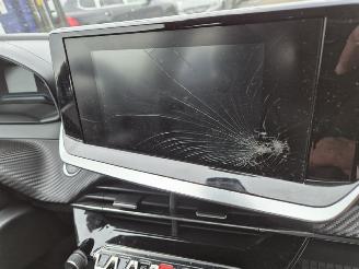 Peugeot 208 e picture 9