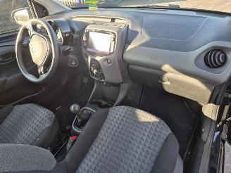 Peugeot 108 1.0 12v picture 7