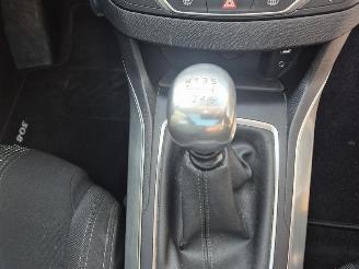 Peugeot 308 SW 1.2 12v picture 7