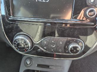 Renault Captur 0.9  TCe picture 6