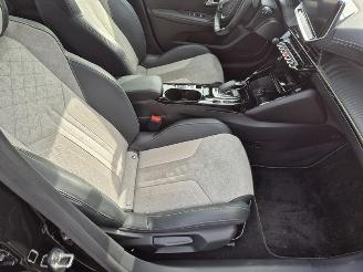 Peugeot 208 e picture 14
