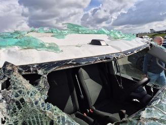 Volkswagen Transporter 2.0 TDi picture 7