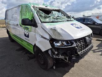 Volkswagen Transporter 2.0 TDi picture 5