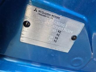 Mitsubishi Space-star 1.0 picture 9