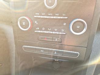 Renault Mégane Estate 1.2 Energy TCe picture 11