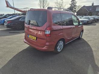 Schadeauto Ford Tourneo Courier 1.0 Ti-VCT EcoBoost 12v 2015/2