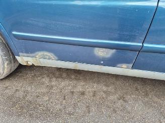 Mercedes Vito 110D picture 7