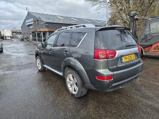 Peugeot 4007 2.2 HDiF picture 2