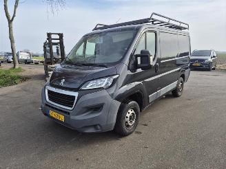 Peugeot Boxer 2.2 HDi picture 3