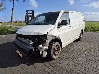 Volkswagen Transporter 2.0 TDi picture 3