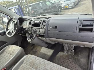 Volkswagen Transporter 2.0 TDi picture 7