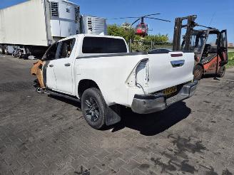 Toyota Hilux 2.4 D4D 4x4 picture 2