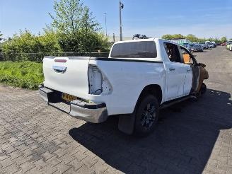 rozbiórka samochody ciężarowe Toyota Hilux 2.4 D4D 4x4 2024/8