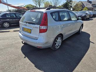 Unfallwagen Hyundai I-30 Crosswagon 1.4 2010/4