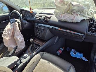 BMW 1-serie 120i picture 5