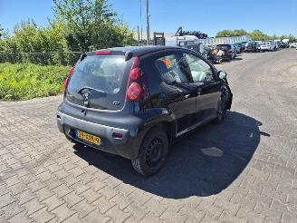 Vrakbiler auto Peugeot 107 1.0 12v 2012/9