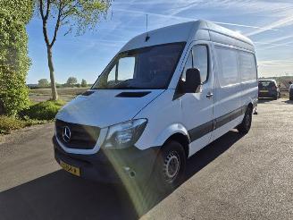 Mercedes Sprinter  picture 3