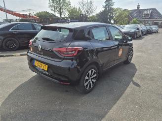 skadebil auto Renault Clio 1.0 TCe 2023/10