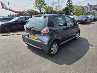 Unfallwagen Toyota Aygo 1.0 12v 2011/11